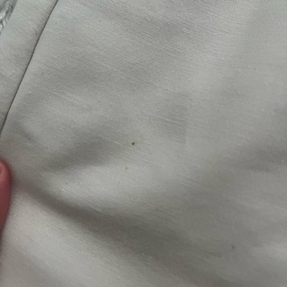 Classy cream skirt - Picture 3 of 3